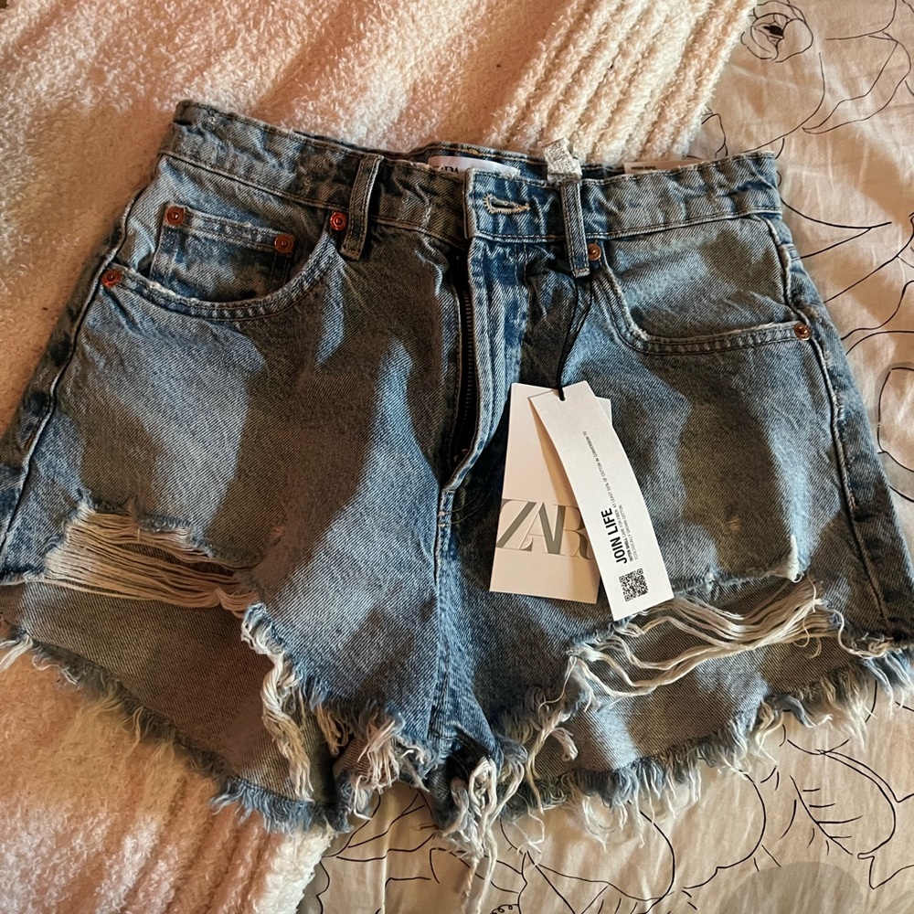 brand new zara shorts